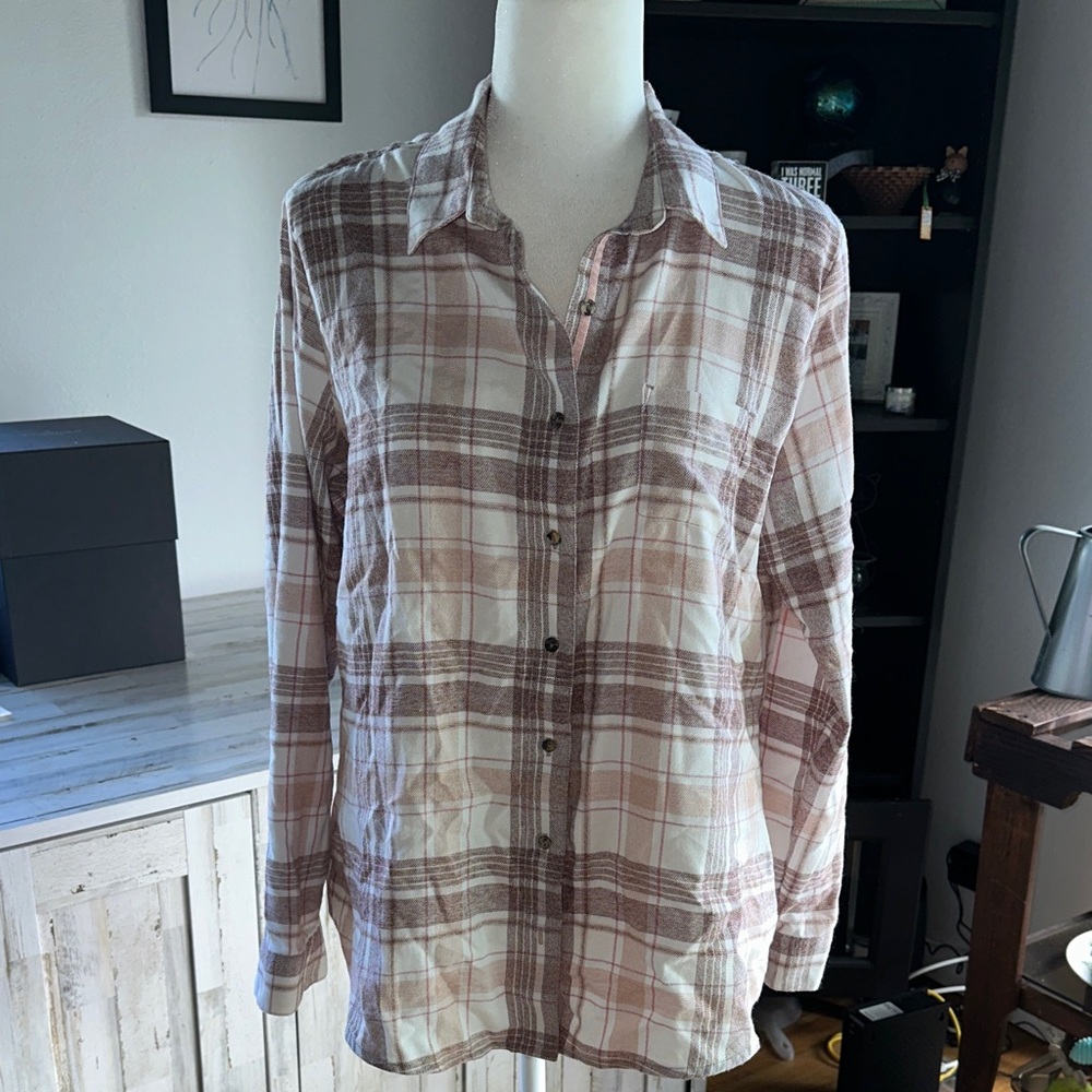 Kühl women’s button down shirt
